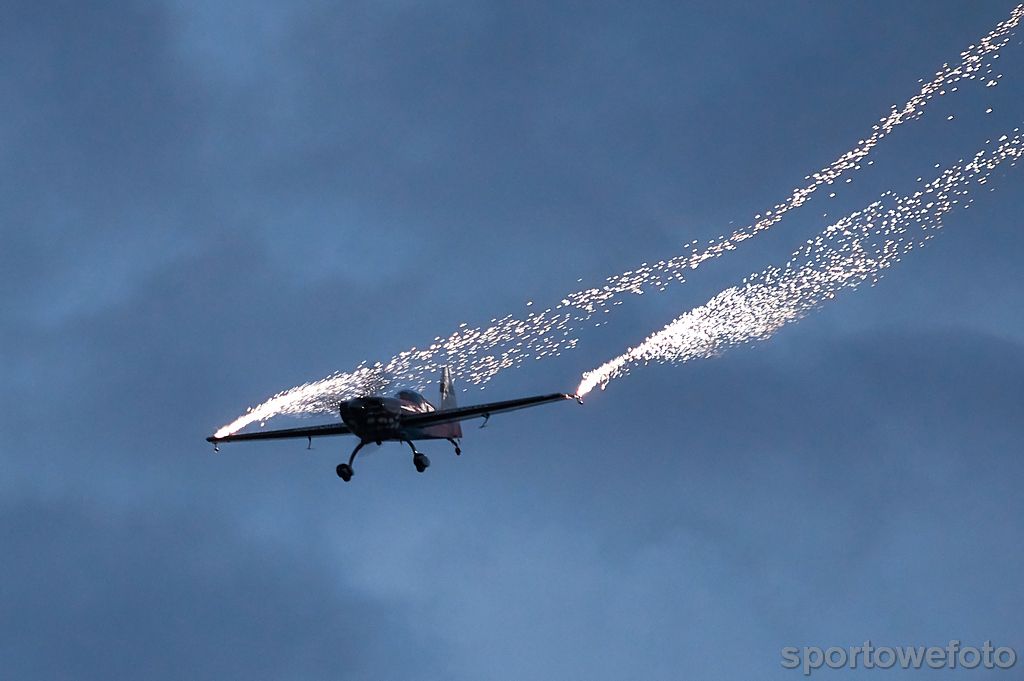 Miedzynarodowa Wystawa Lotnicza Fly Fest; Extra 330 SC; Marek Choim