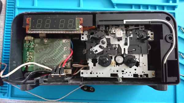 Power supply board and tape player